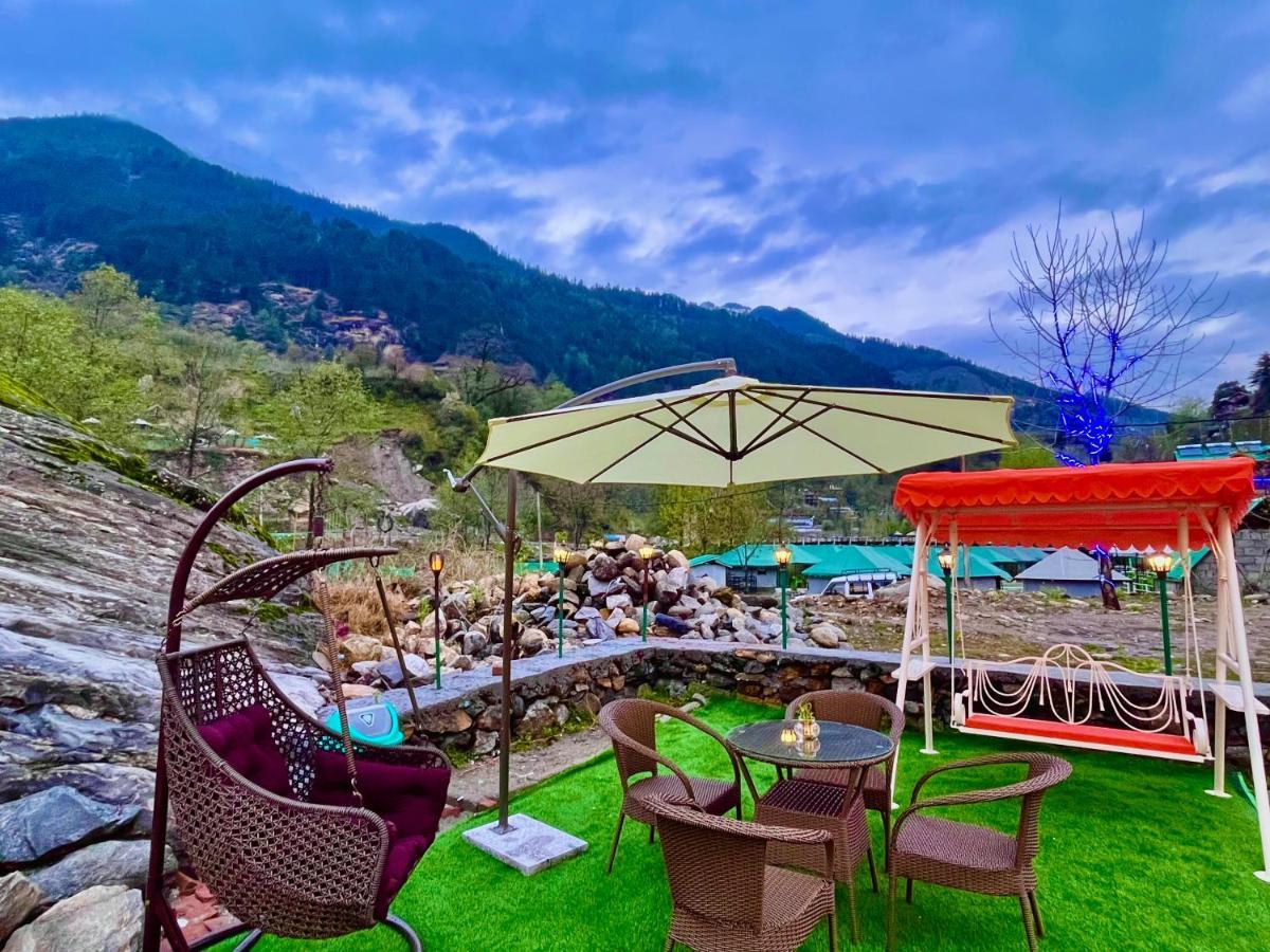 Hotel Beas River Retreat - A Riverside Hotel With Balcony Manāli Exteriör bild