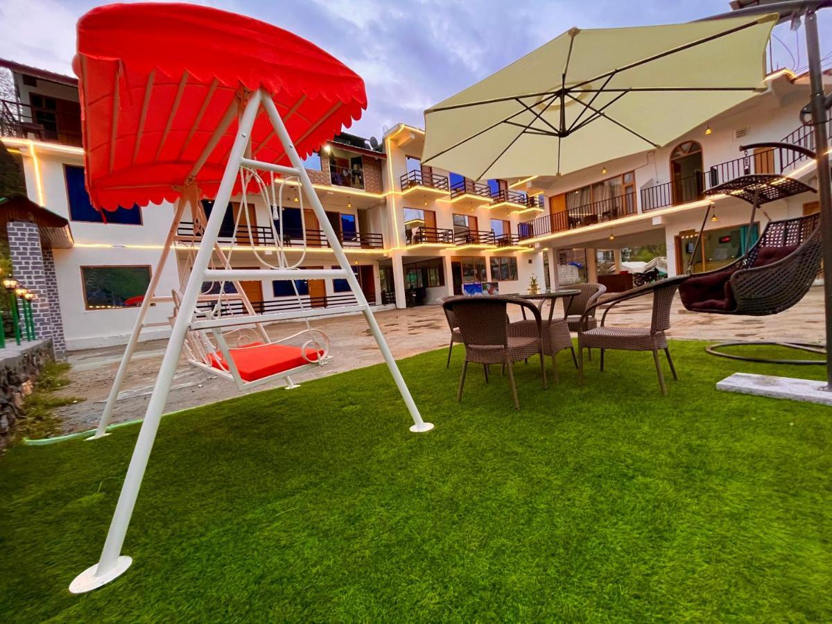 Hotel Beas River Retreat - A Riverside Hotel With Balcony Manāli Exteriör bild