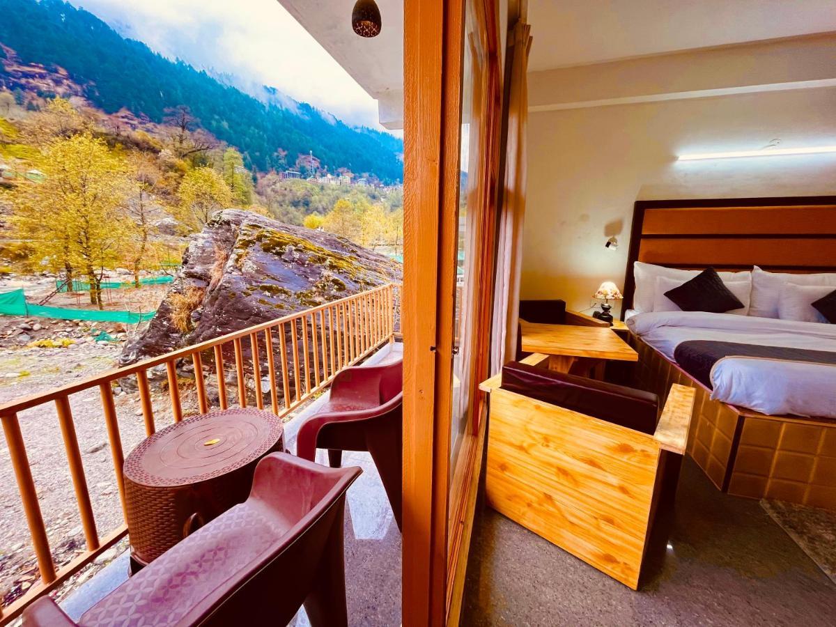 Hotel Beas River Retreat - A Riverside Hotel With Balcony Manāli Exteriör bild