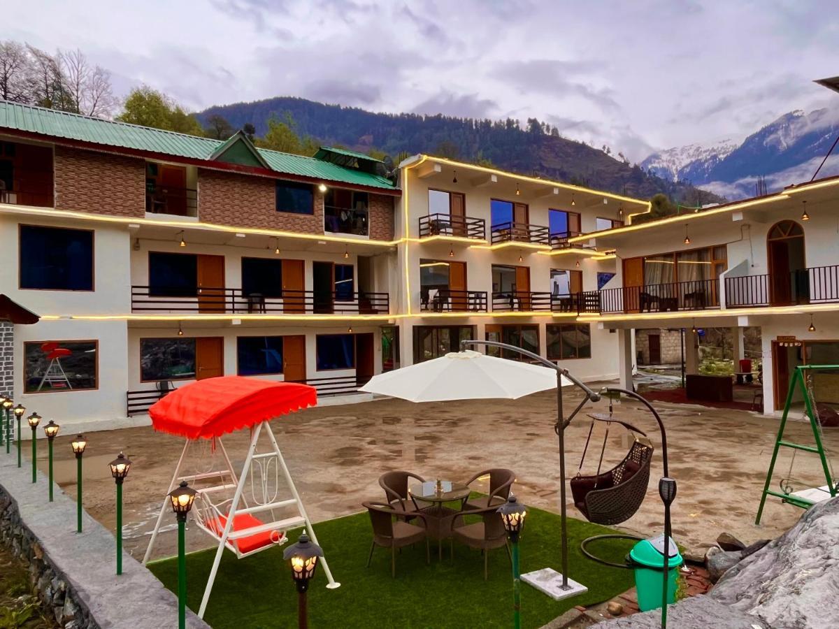 Hotel Beas River Retreat - A Riverside Hotel With Balcony Manāli Exteriör bild