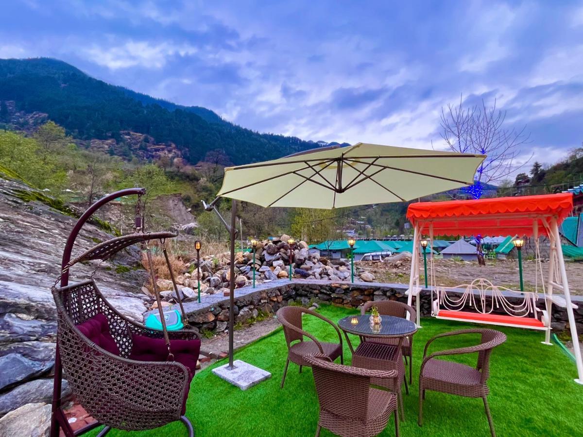 Hotel Beas River Retreat - A Riverside Hotel With Balcony Manāli Exteriör bild