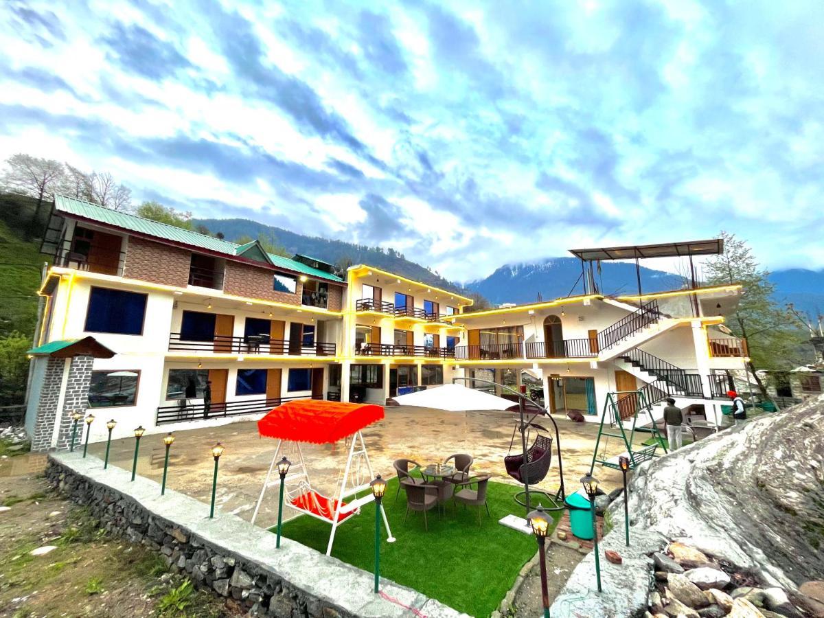 Hotel Beas River Retreat - A Riverside Hotel With Balcony Manāli Exteriör bild