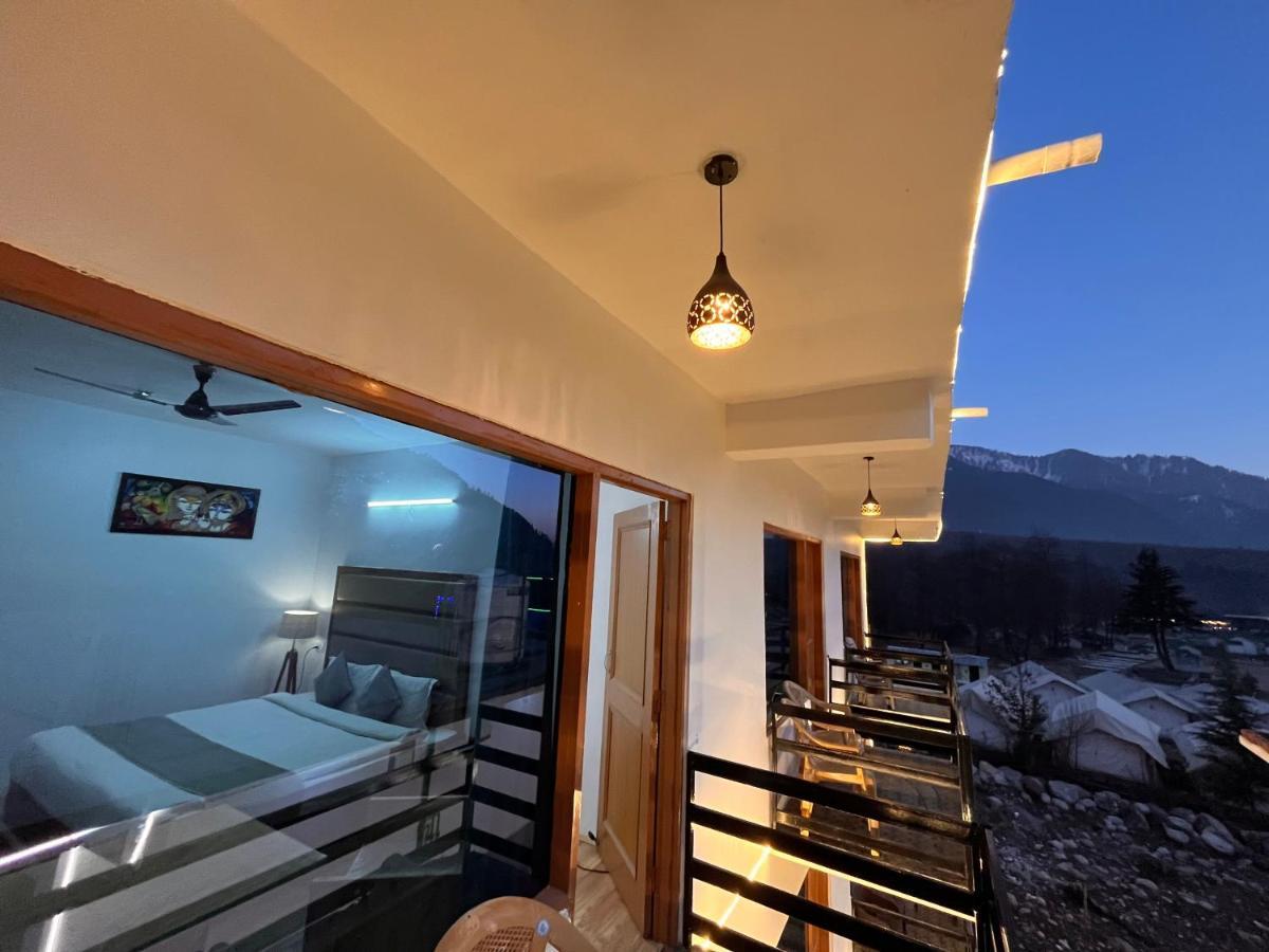 Hotel Beas River Retreat - A Riverside Hotel With Balcony Manāli Exteriör bild