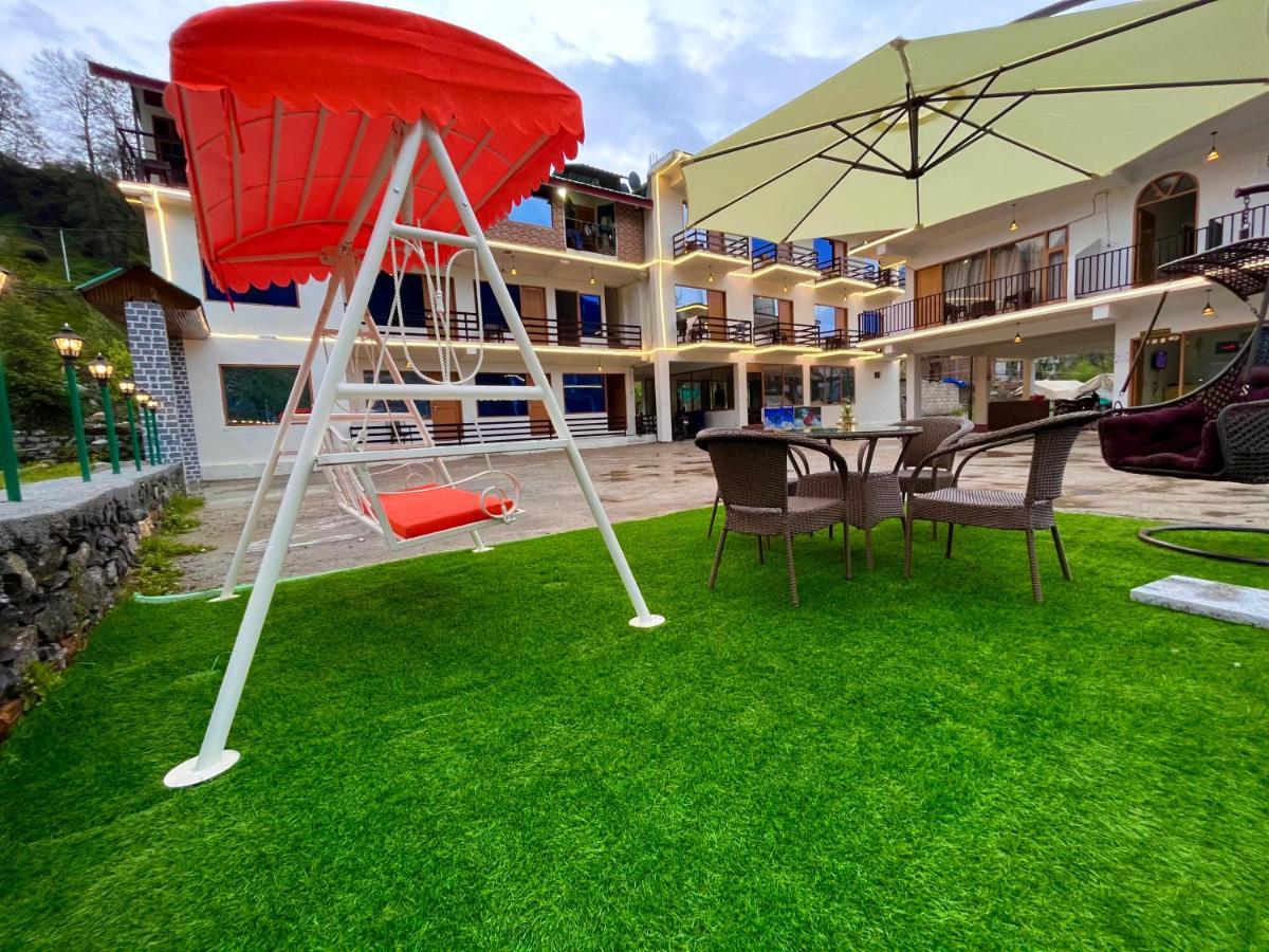 Hotel Beas River Retreat - A Riverside Hotel With Balcony Manāli Exteriör bild